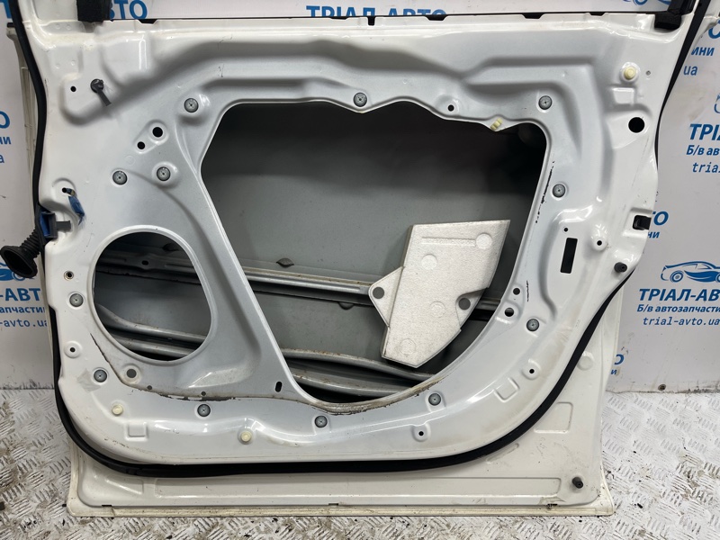 Дверь передняя правая CX 9 2006-2015 TB 3.7 бензин MZI
