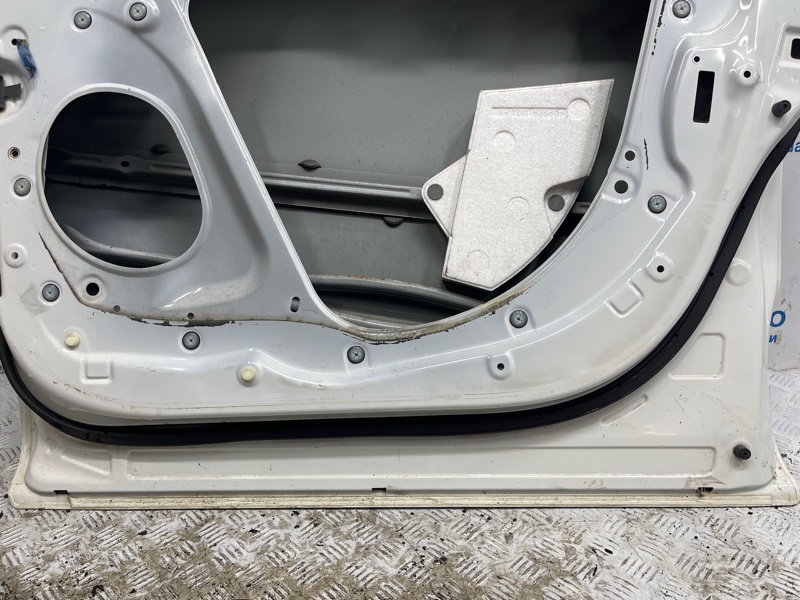 Дверь передняя правая CX 9 2006-2015 TB 3.7 бензин MZI