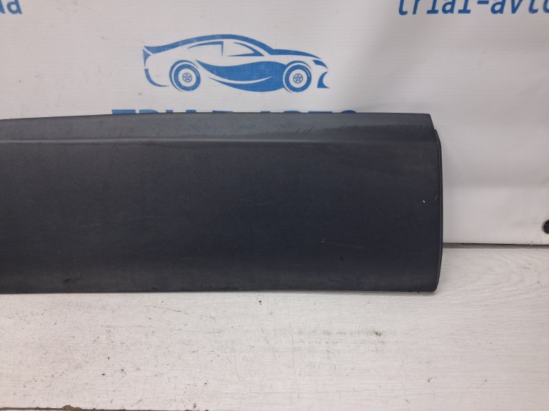 Накладка двери задняя правая Jeep Cherokee KL 3.2 бензин EHK