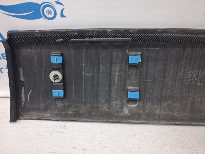 Накладка двери задняя правая Cherokee 2013-2019 KL 3.2 бензин EHK