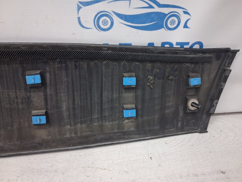 Накладка двери задняя правая Cherokee 2013-2019 KL 3.2 бензин EHK