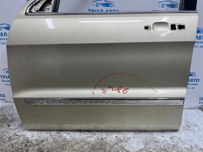 Дверь передняя левая Jeep Grand Cherokee WK2 3.6 бензин ERB