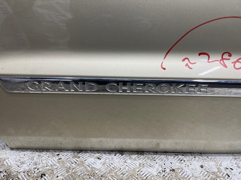 Дверь передняя левая Grand Cherokee 2010-2022 WK2 3.6 бензин ERB