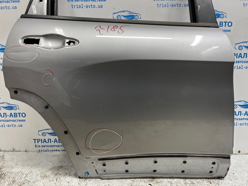 Дверь задняя правая Jeep Cherokee KL 2.4 бензин ED6