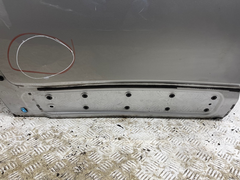 Дверь задняя правая Cherokee 2013-2019 KL 2.4 бензин ED6