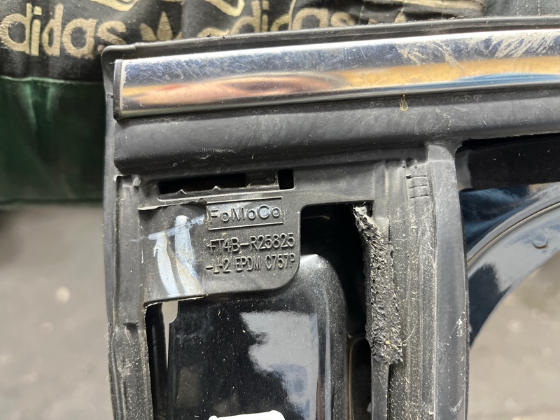 Дверь задняя левая Edge 2015-2018 2 2.0 бензин ENR90