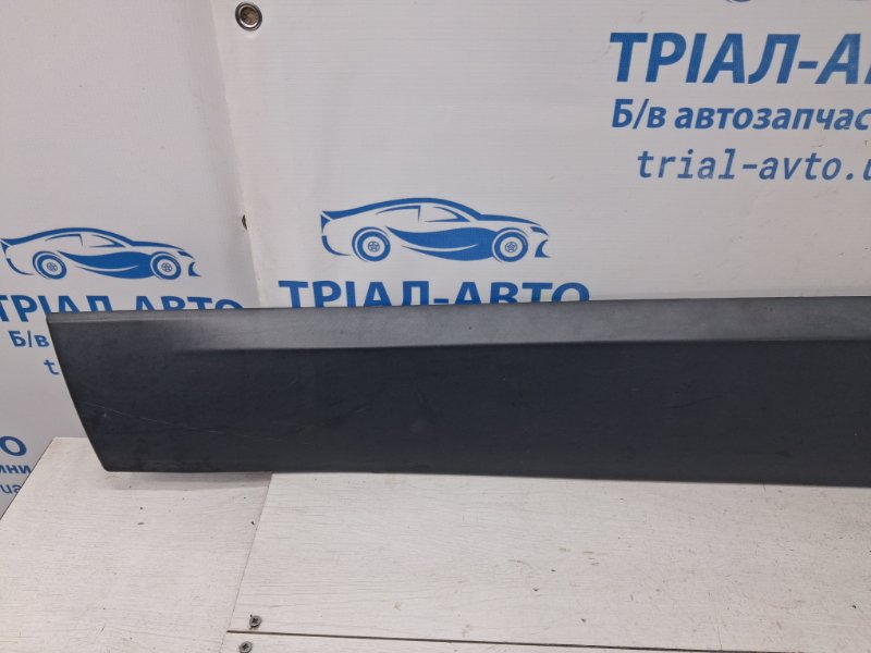 Накладка двери передняя левая Jeep Cherokee KL 2.4 бензин ED6