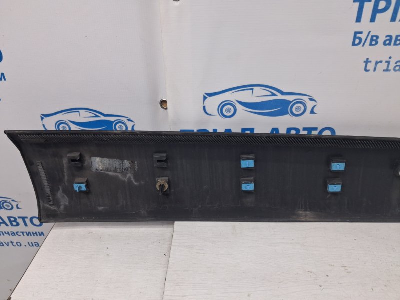 Накладка двери передняя левая Cherokee 2013-2019 KL 2.4 бензин ED6