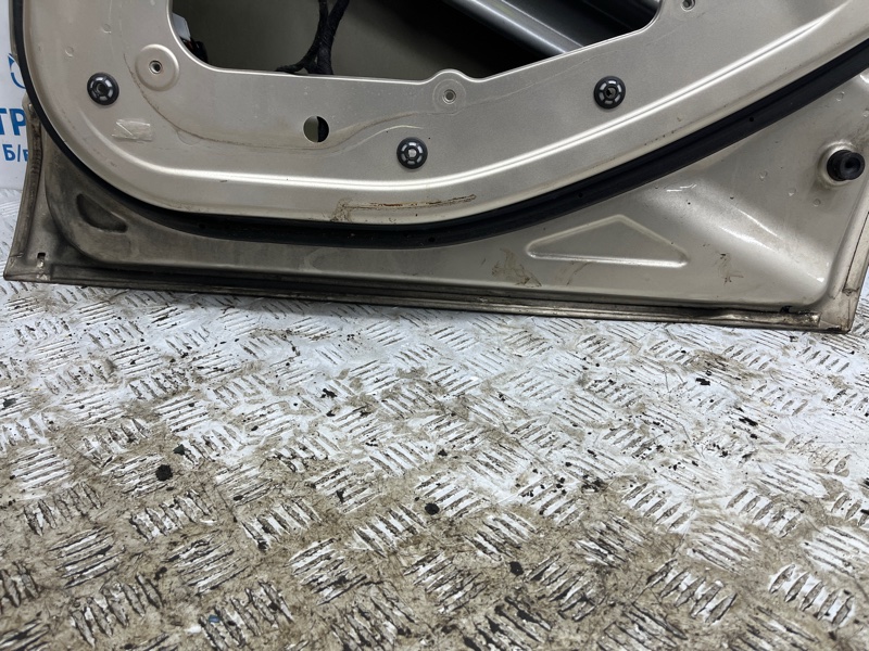 Дверь задняя правая Cherokee 2013-2019 KL 2.4 бензин ED6 Дверь задняя правая Cherokee 2013-2019 KL 2.4 бензин ED6