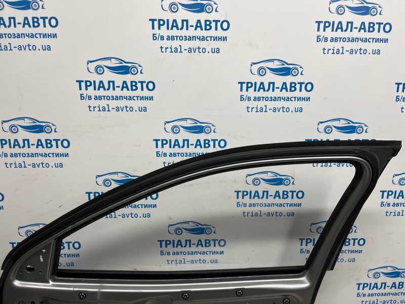 Дверь передняя правая Cherokee 2013-2019 KL 2.4 бензин ED6