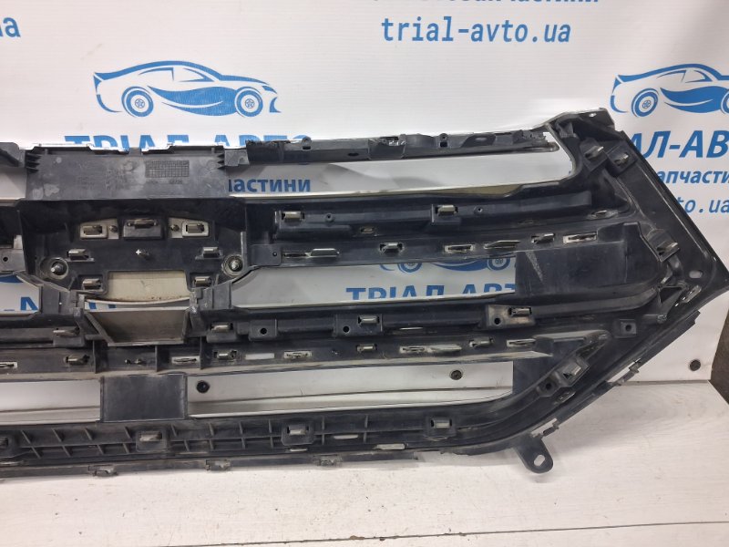 Решетка радиатора Edge 2015-2018 2 2.0 бензин ENR90