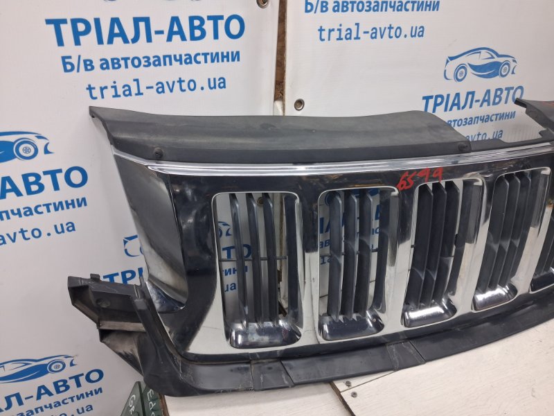 Решетка радиатора Grand Cherokee 2010-2022 WK2 3.6 бензин ERB Решетка радиатора Grand Cherokee 2010-2022 WK2 3.6 бензин ERB