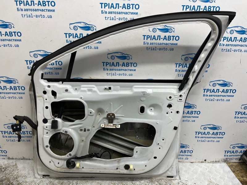 Дверь передняя правая Fusion USA 2013-2020 2 1.5 бензин ENUN0