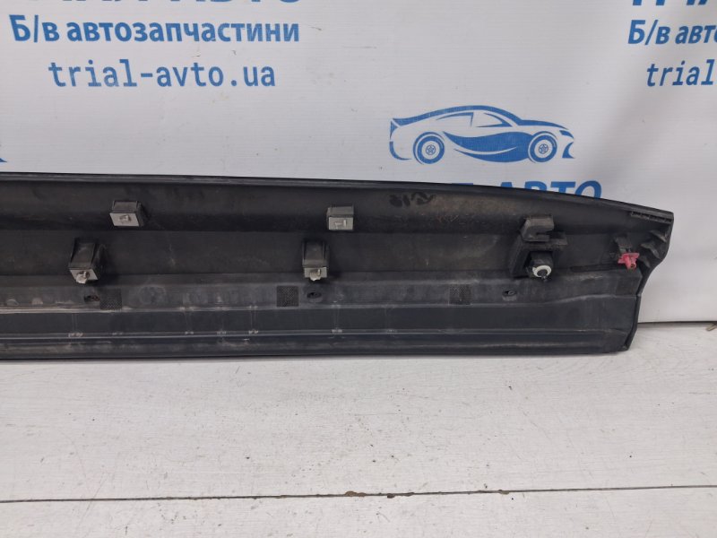 Накладка двери передняя левая Santa fe 2012-2019 DM 2.4 бензин G4KJ Накладка двери передняя левая Santa fe 2012-2019 DM 2.4 бензин G4KJ