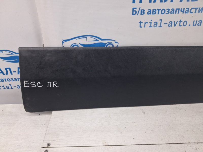 Накладка двери передняя правая Escape 2012-2019 3 2.0 бензин ENR90