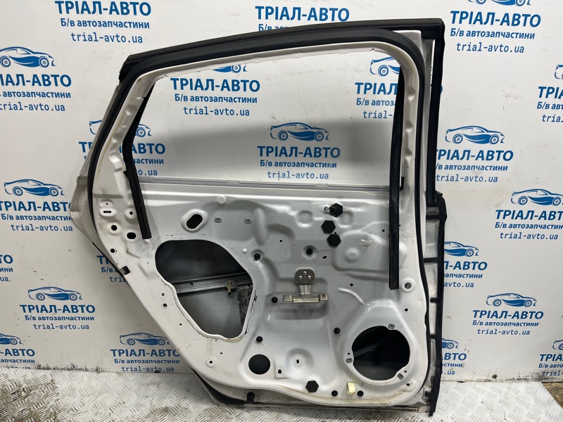 Дверь задняя левая Fusion USA 2013-2020 2 1.5 бензин ENUN0
