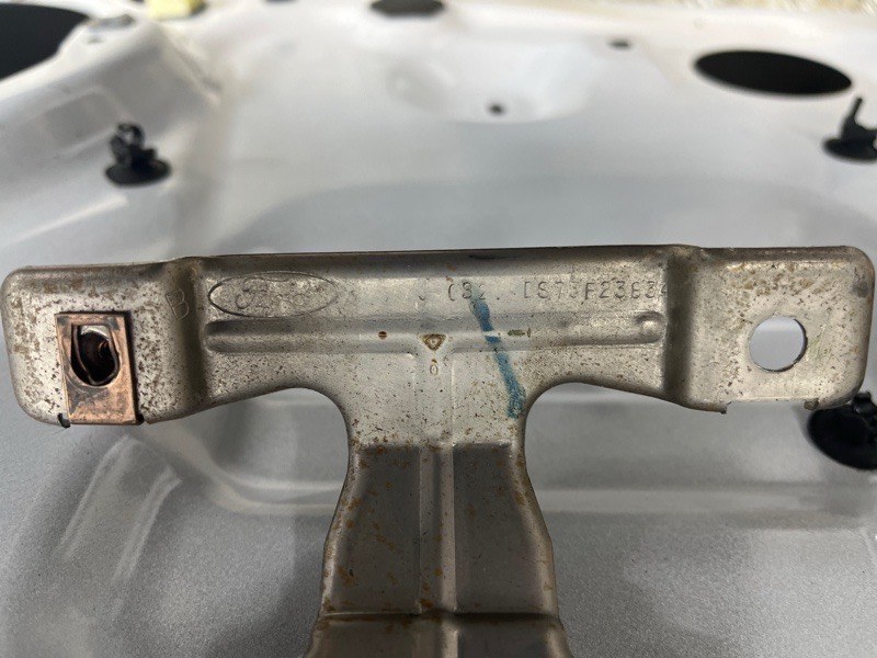 Дверь задняя левая Fusion USA 2013-2020 2 1.5 бензин ENUN0