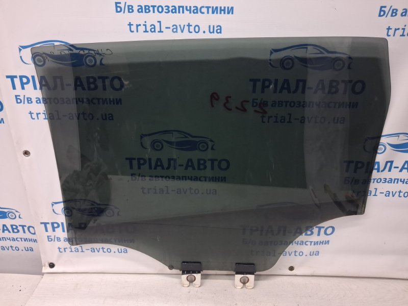 Стекло двери заднее правое Jeep Cherokee KL 2.4 бензин ED6 Стекло двери заднее правое Jeep Cherokee KL 2.4 бензин ED6