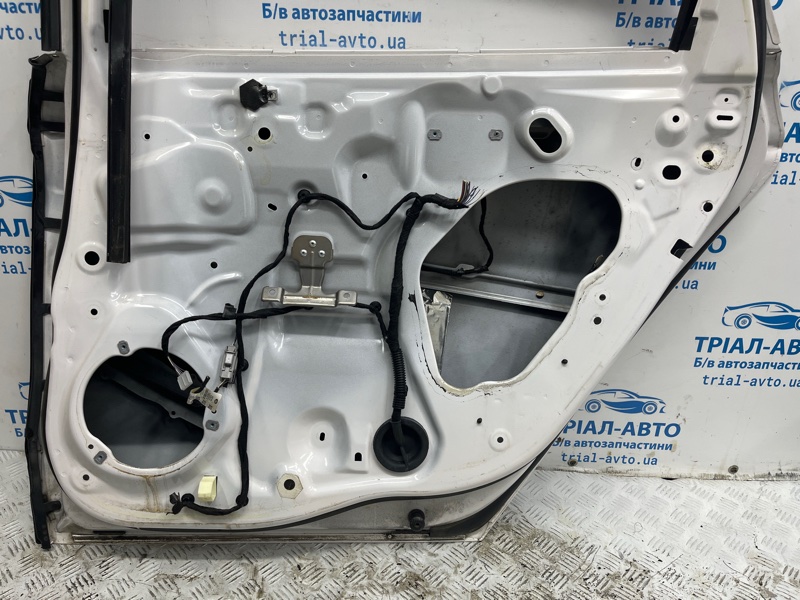 Дверь задняя правая Fusion USA 2013-2020 2 1.5 бензин ENUN0