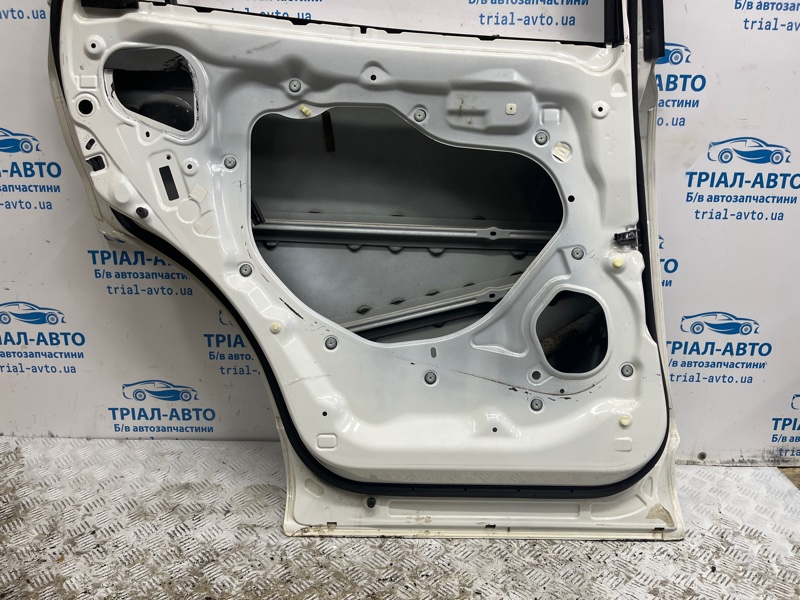 Дверь задняя левая CX 9 2006-2015 TB 3.7 бензин MZI