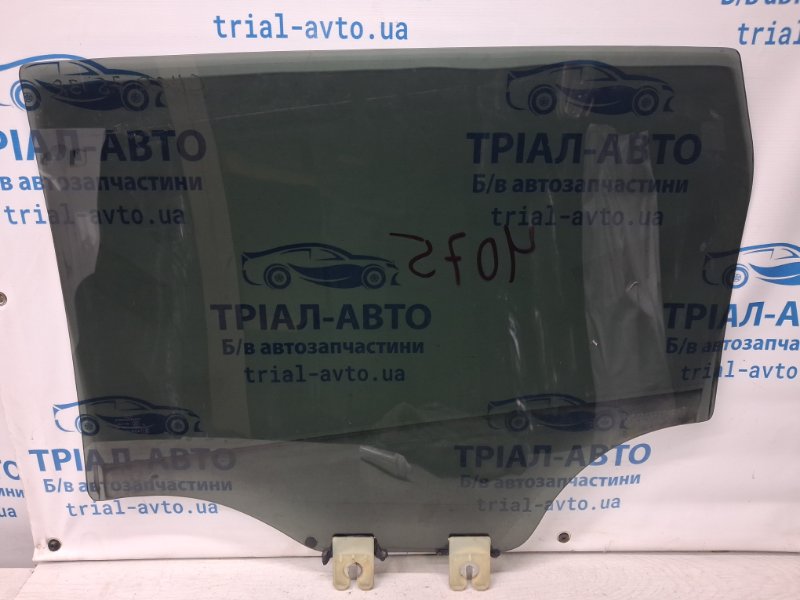 Стекло двери заднее правое Jeep Cherokee KL 2.4 бензин ED6