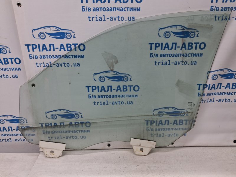 Стекло двери переднее правое Grand Cherokee 2010-2022 WK2 3.6 бензин ERB Стекло двери переднее правое Grand Cherokee 2010-2022 WK2 3.6 бензин ERB