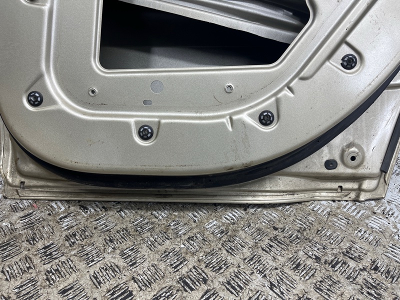 Дверь задняя правая Grand Cherokee 2010-2022 WK2 3.6 бензин ERB Дверь задняя правая Grand Cherokee 2010-2022 WK2 3.6 бензин ERB