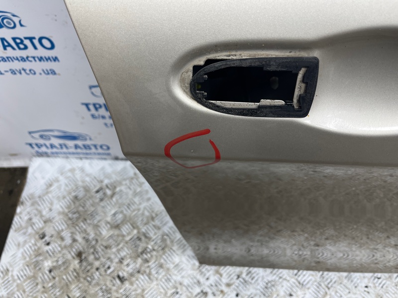 Дверь передняя правая Cherokee 2013-2019 KL 2.4 бензин ED6 Дверь передняя правая Cherokee 2013-2019 KL 2.4 бензин ED6