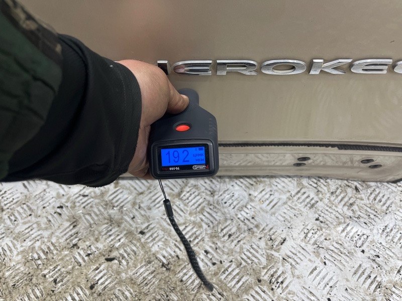 Дверь передняя правая Cherokee 2013-2019 KL 2.4 бензин ED6 Дверь передняя правая Cherokee 2013-2019 KL 2.4 бензин ED6