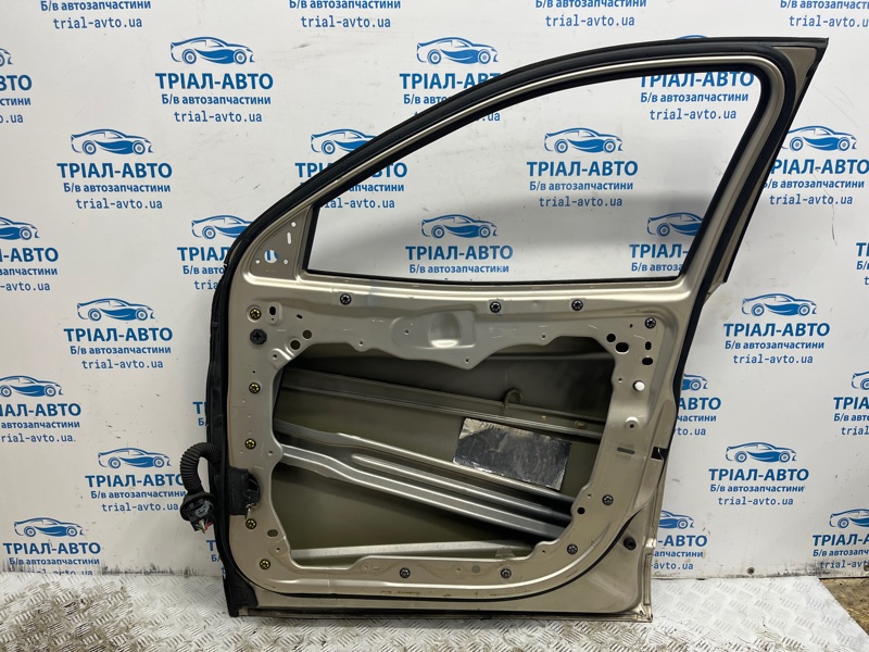 Дверь передняя правая Cherokee 2013-2019 KL 2.4 бензин ED6 Дверь передняя правая Cherokee 2013-2019 KL 2.4 бензин ED6