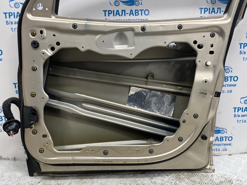 Дверь передняя правая Cherokee 2013-2019 KL 2.4 бензин ED6 Дверь передняя правая Cherokee 2013-2019 KL 2.4 бензин ED6