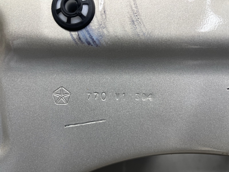 Дверь передняя правая Cherokee 2013-2019 KL 2.4 бензин ED6 Дверь передняя правая Cherokee 2013-2019 KL 2.4 бензин ED6