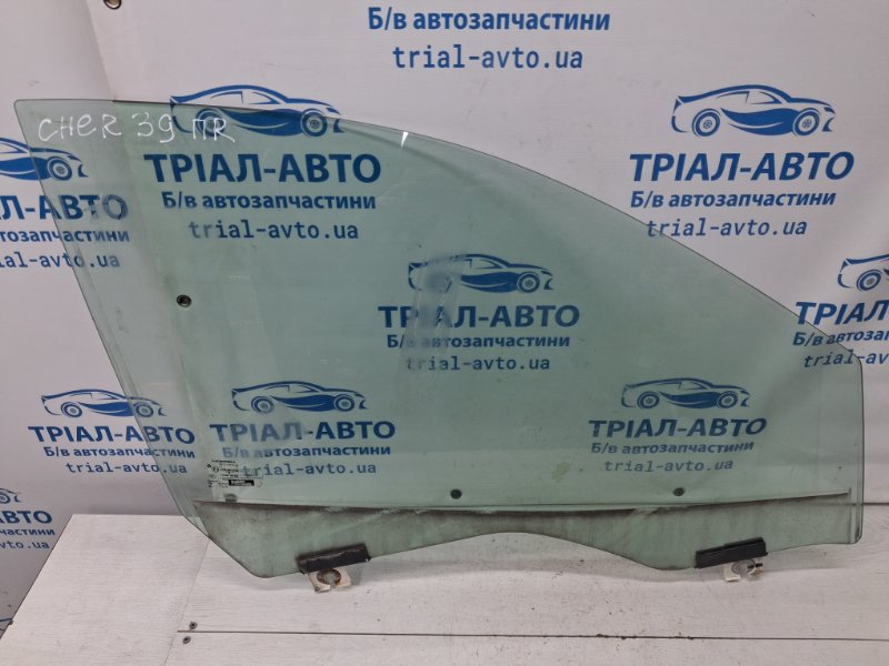 Стекло двери переднее правое Jeep Cherokee 2013-2019 KL 2.4 бензин ED6 68104584AC Б/У