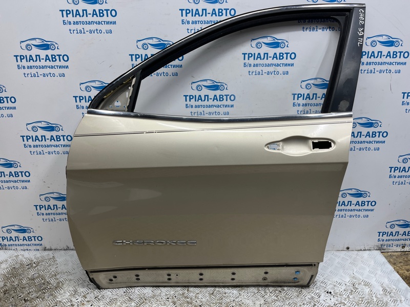 Запчасть дверь передняя левая Jeep Cherokee 2013-2019 KL 2.4 бензин ED6 68110087AC Б/У Дверь передняя левая Jeep Cherokee 2013-2019 KL 2.4 бензин ED6 68110087AC Б/У