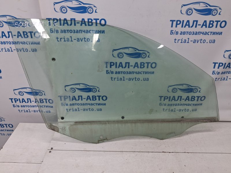 Стекло двери переднее правое Kia Sorento 2009-2021 XM 2.4 бензин G4KJ 824212P011 Б/У