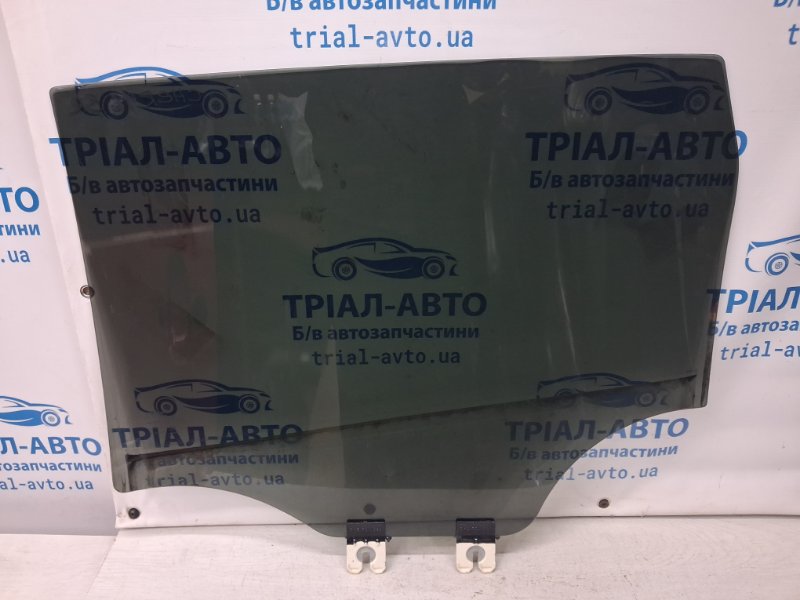 Стекло двери заднее правое Jeep Cherokee KL 3.2 бензин EHK