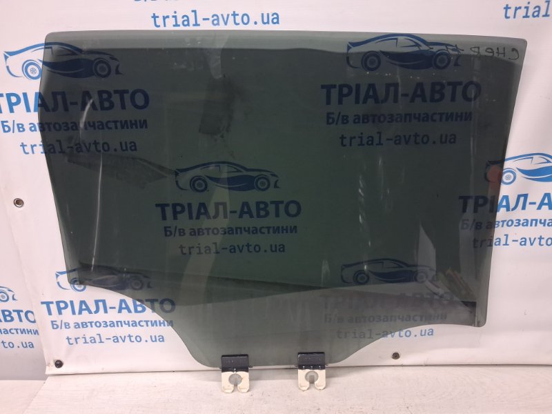 Стекло двери заднее левое Jeep Cherokee KL 3.2 бензин EHK