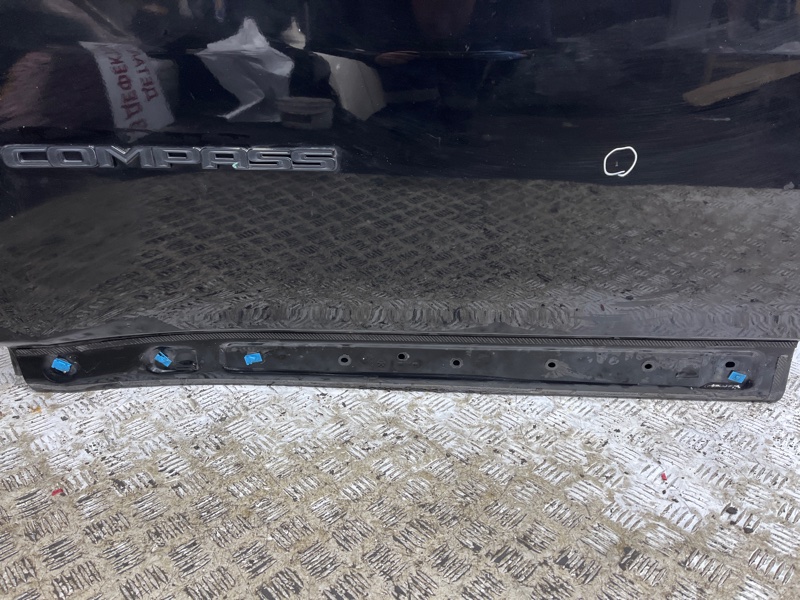 Дверь передняя левая Compass 2016-2020 MP 2.4 бензин EDE Дверь передняя левая Compass 2016-2020 MP 2.4 бензин EDE