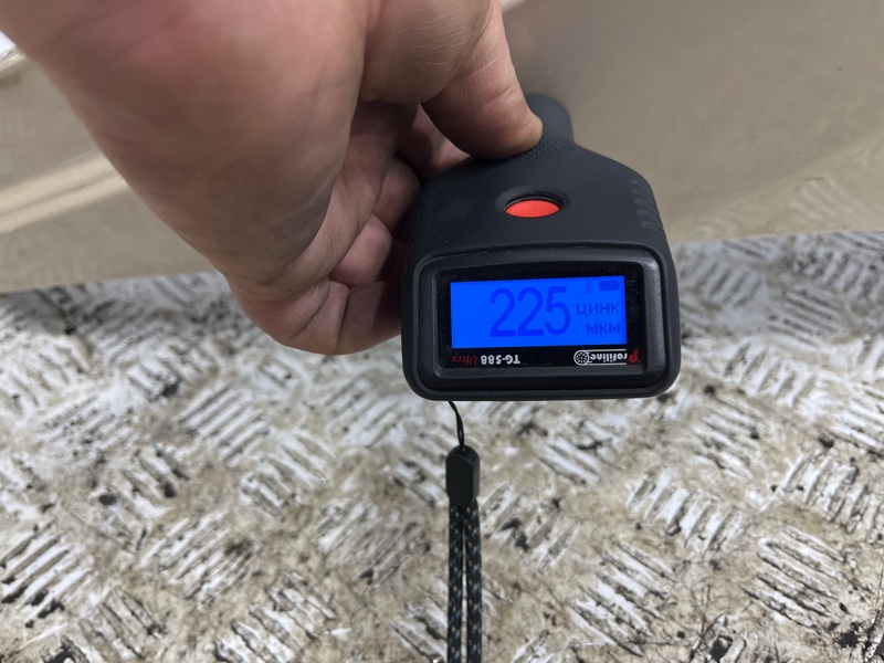 Крыло переднее левое Cherokee 2013-2019 KL 2.4 бензин ED6 Крыло переднее левое Cherokee 2013-2019 KL 2.4 бензин ED6