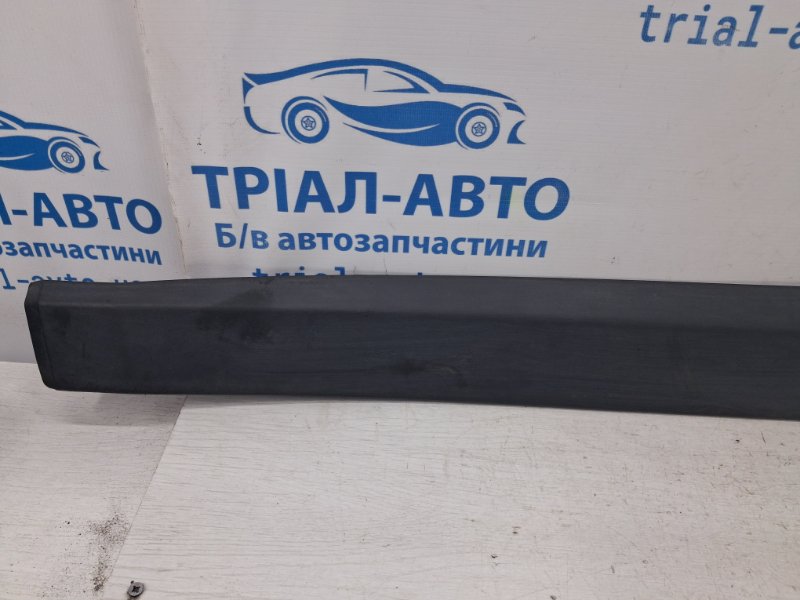 Накладка двери передняя левая Jeep Compass MP 2.4 бензин EDE Накладка двери передняя левая Jeep Compass MP 2.4 бензин EDE