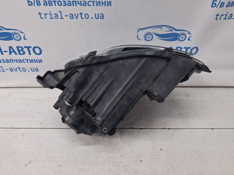 Фара левая Cherokee 2013-2019 KL 3.2 бензин EHK Фара левая Cherokee 2013-2019 KL 3.2 бензин EHK