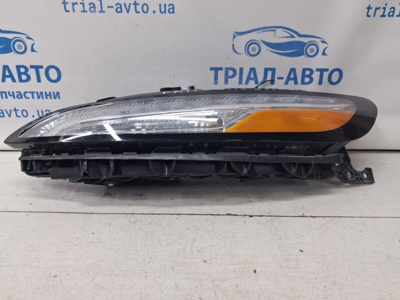 Фара левая Ксенон Cherokee 2013-2019 KL 3.2 бензин EHK Фара левая Ксенон Cherokee 2013-2019 KL 3.2 бензин EHK