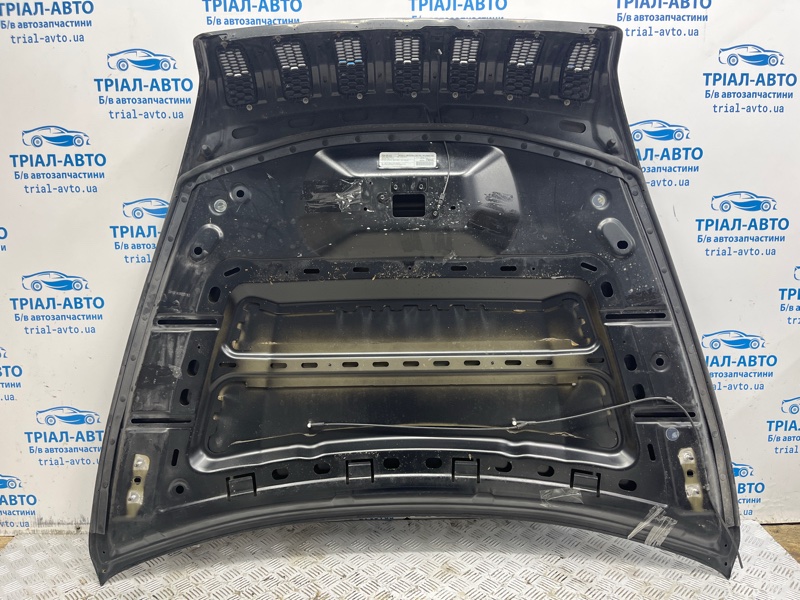 Капот Cherokee 2013-2019 KL 3.2 бензин EHK Капот Cherokee 2013-2019 KL 3.2 бензин EHK