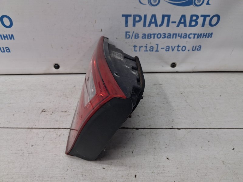 Фонарь задний внутренний правый Optima 2010-2016 TF 2.4 бензин G4KJ Фонарь задний внутренний правый Optima 2010-2016 TF 2.4 бензин G4KJ