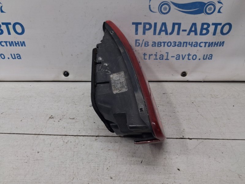 Фонарь задний внутренний правый Kia Optima TF 2.4 бензин G4KJ Фонарь задний внутренний правый Kia Optima TF 2.4 бензин G4KJ