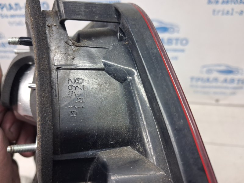 Фонарь задний внутренний правый MDX 2006-2013 YD2 3.7 бензин J37A1