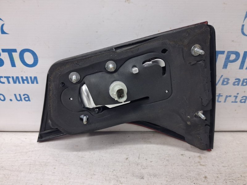 Фонарь задний внутренний левый MDX 2006-2013 YD2 3.7 бензин J37A1 Фонарь задний внутренний левый MDX 2006-2013 YD2 3.7 бензин J37A1