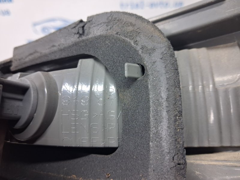 Фонарь задний внутренний левый QX60 2013-2021 L50 3.5 бензин VQ35DE