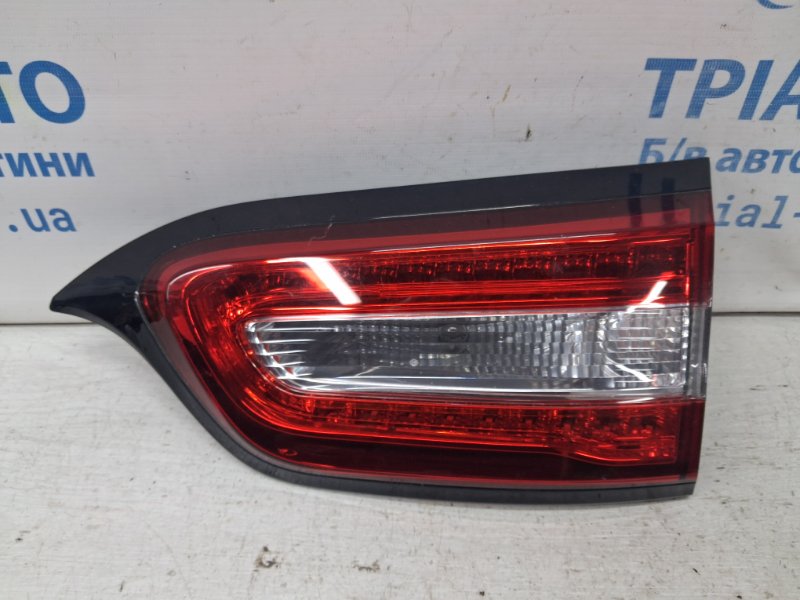 Запчасть фонарь задний внутренний правый Jeep Cherokee 2013-2019 KL 2.4 бензин ED6 68102920AB Б/У Фонарь задний внутренний правый Jeep Cherokee 2013-2019 KL 2.4 бензин ED6 68102920AB Б/У