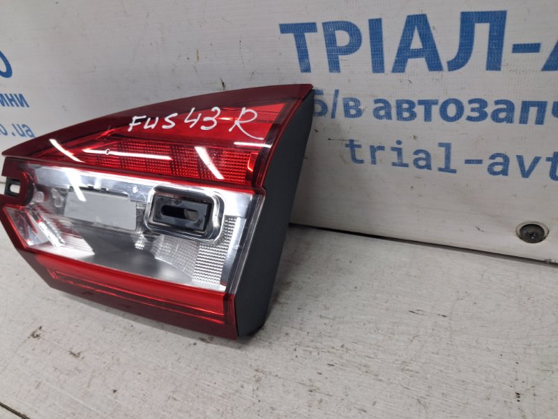 Фонарь задний внутренний правый Fusion USA 2013-2020 2 1.5 бензин ENUN0